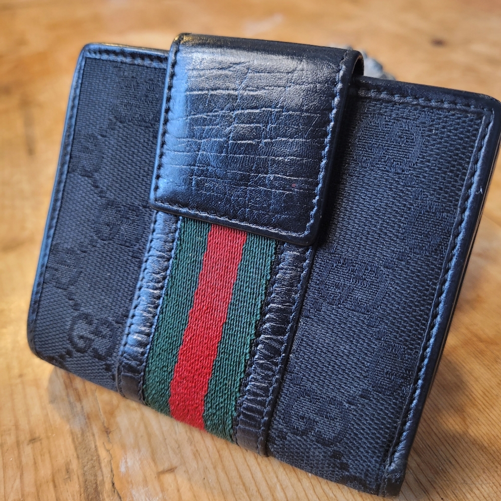 Gucci Sherry Line Bifold Wallet - Picture 2 of 5
